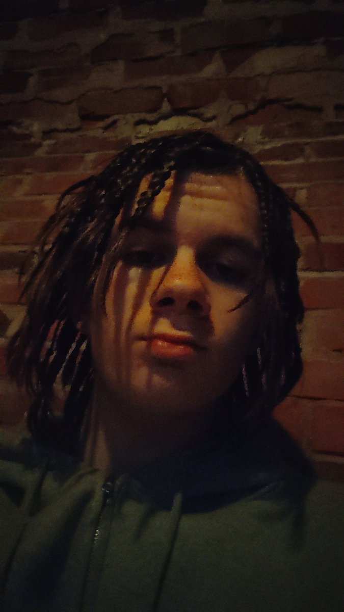 vasxia's tweet image. im rotting