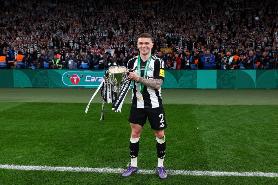 Kieran Trippier is the Greatest right back to ever don a Black and white shirt. 

Legend. 

🏆 🏴󠁧󠁢󠁥󠁮󠁧󠁿 

<a href="/trippier2/">Kieran Trippier</a> 

#NUFC