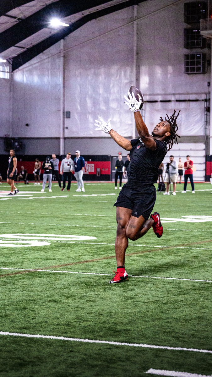 Showed out for Pro Day 💪🏻

#WolvesUp🐺 x #NaturalStateFootball💎