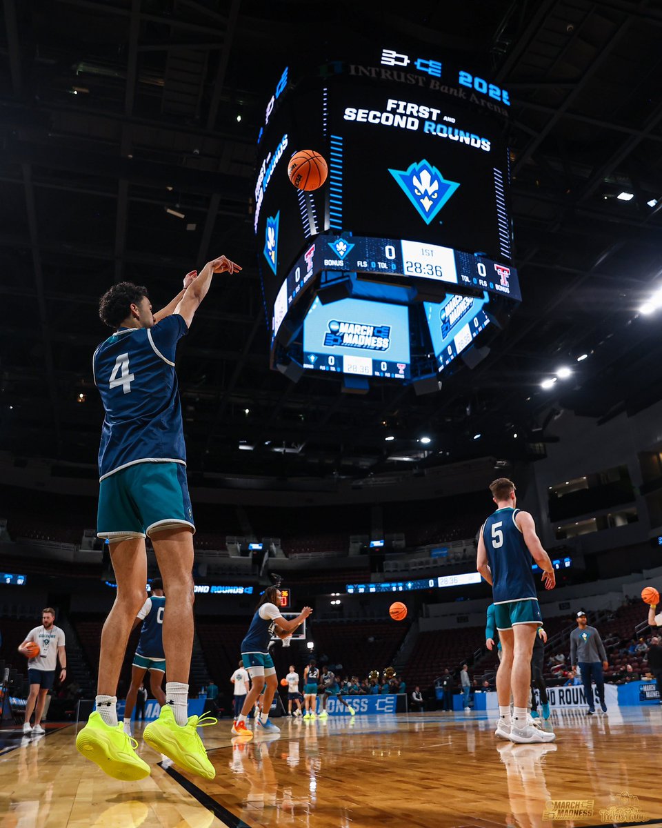 on the dance floor 🕺 

#TidalTown