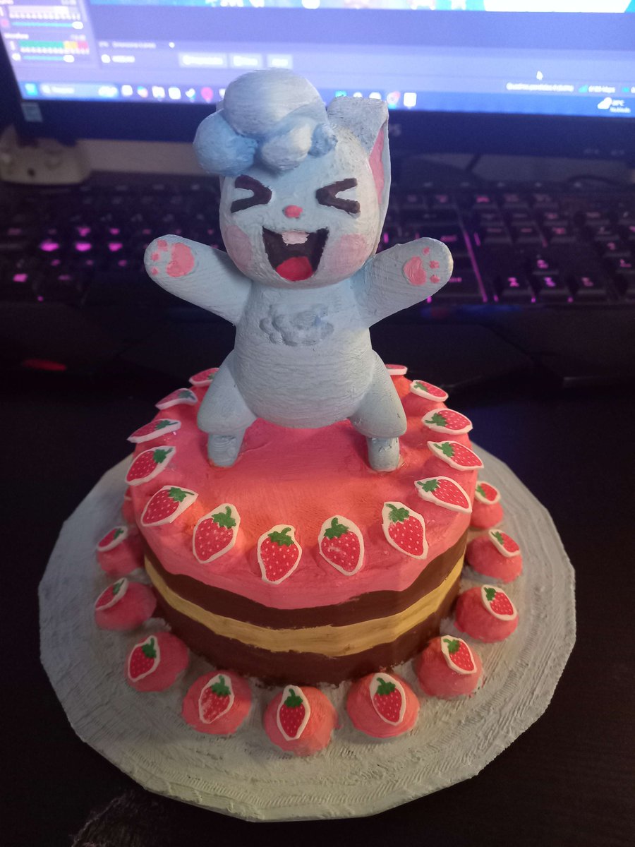 LMBunnyVT's tweet photo. Olhem só oq ganhei de aniversário!!
Uma action figure minha :3
Obs: esse post ta meio atrasado kkkk meu niver foi dia 7 de março💖 https://t.co/JYcmMN7WSg