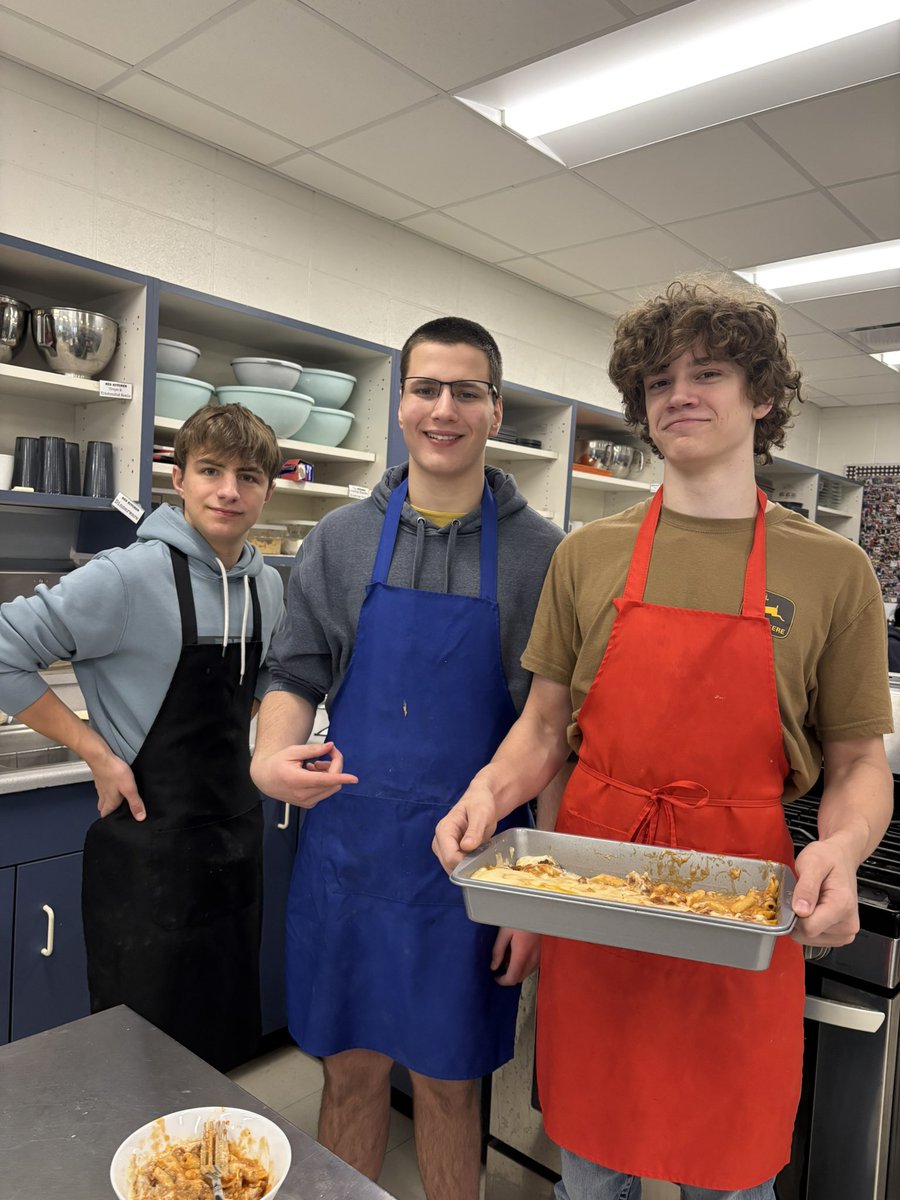 Courtney Callen tweet media