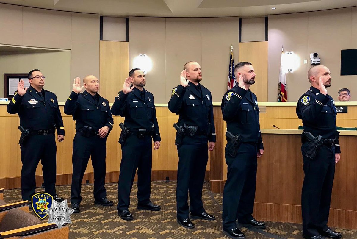 Last night, we proudly welcomed Officer Zacc Baker and Officer Richard Francis to Tracy PD as our newest lateral officers. We also celebrated the well-earned promotions of Corporal Andrew Glover, Sergeant Matt Grijalva, Lieutenant Daniel Garcia, and Captain Miguel Contreras—each