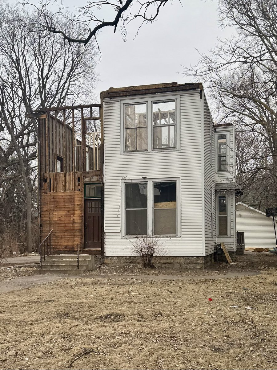 East Bank Neighborhoods tweet media