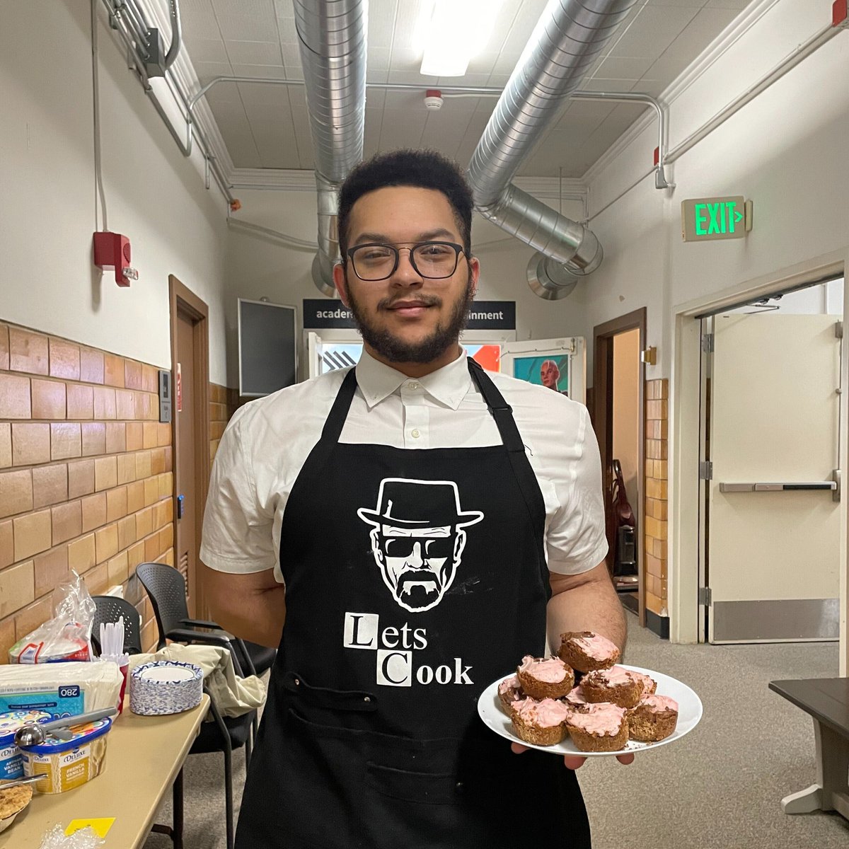 🎉AIE students made Pi Day a blast! In Seattle, fierce pie baking and a Pi recitation contest saw our champ reach 15 digits. Can you beat that? In Lafayette, students joyfully "pi-ed" their faculty and staff! 🍰🎯
