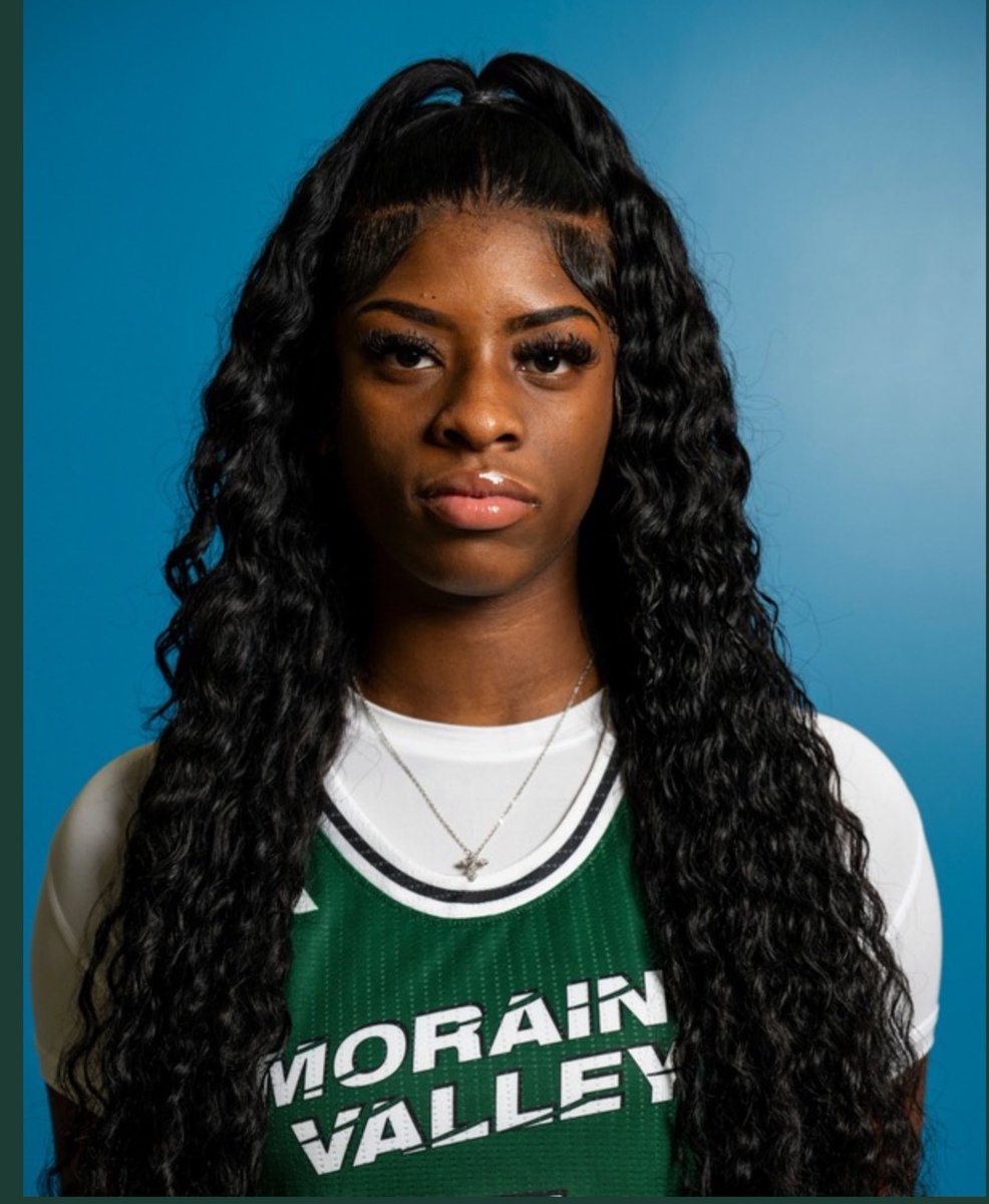 Robin Stevenson💚🏀 tweet media