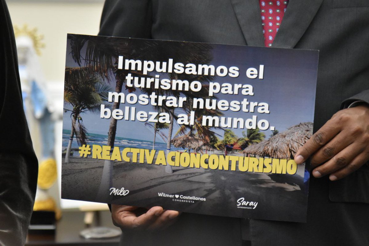 CamaraColombia's tweet photo. La Representante @JaravaMile junto a otros congresistas, radicó el proyecto que busca fomentar el turismo en 🇨🇴 mediante incentivos fiscales transitorios.

Beneficiará a municipios con menos de 200.000 habitantes, impulsando la economía regional y la competitividad del país. 📊 https://t.co/n2cYgAbaRU