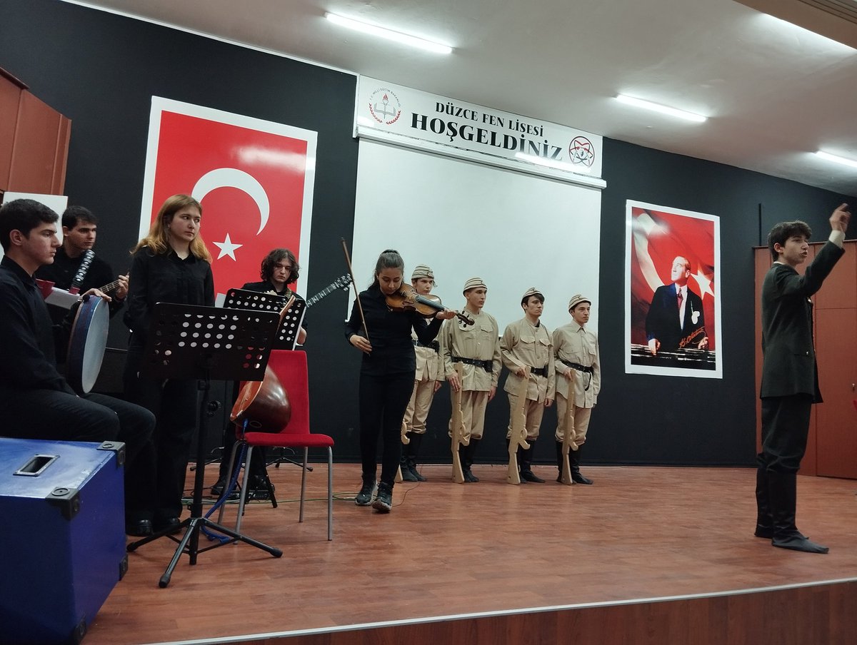 18 Mart Şehitler Günü ve Çanakkale Deniz Zaferi'mizin 110. yıl dönümü münasebetiyle düzenlediğimiz programda Aziz şehitlerimiz saygıyla yad edildi.