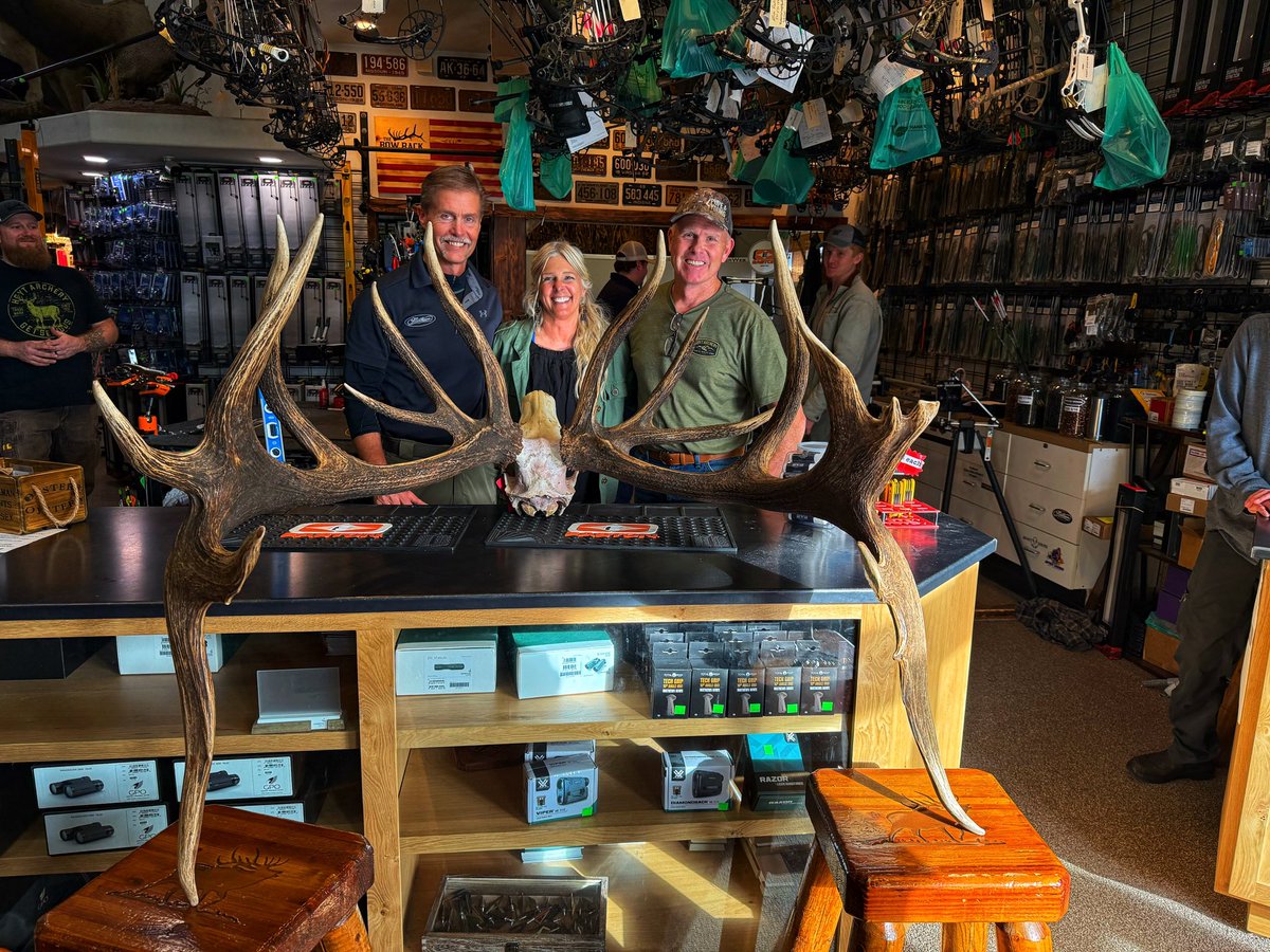 The Bow Rack tweet media