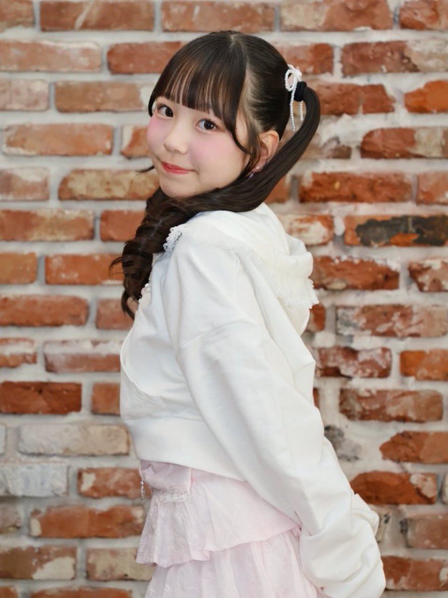 Ogumio02's tweet image. おはみおりーーん🐣💋
きょうはお休みですか？お仕事ですか？？
みおりんは今日challenge5年生がんばるよ(ง •̀_•́)ง❣️
#JS #JSアイドル #JS5 #名古屋アイドル #進研ゼミ