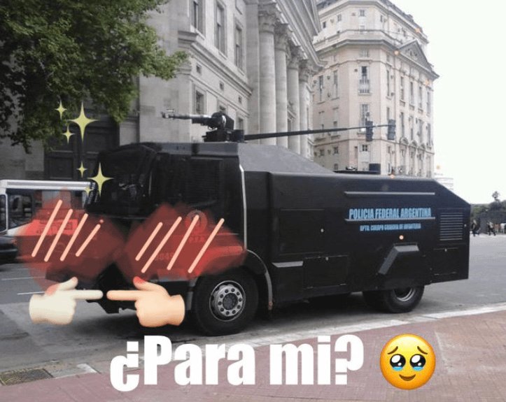 Phantom_Waffen_004 tweet media