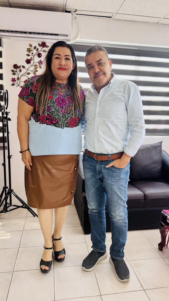 Semana llena de actividades: se impartieron cursos a personal del <a href="/IEPCChiapas/">IEPC Chiapas</a> en temas de ciberseguridad y asambleas para PPL. Concedí entrevista a <a href="/DiarioChiapas/">Diario de Chiapas</a> y atendí al Pte de RSP Chiapas