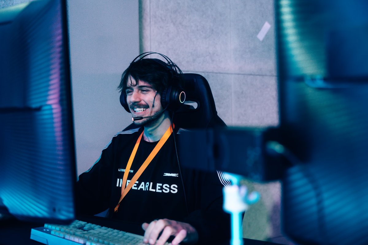 PlayOverwatch's tweet photo. The Overwatch 2 x @le_sserafim Livestream Event was the perfect way to kick off our latest collaboration 🫶

Check out some gorgeous moments from the event, and catch up on the full show in the link below 🎶

https://t.co/cJAXlEd35I https://t.co/2cGSMizLi3
