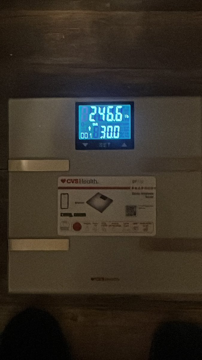 barryblowbomber's tweet image. Slowly almost not fat.