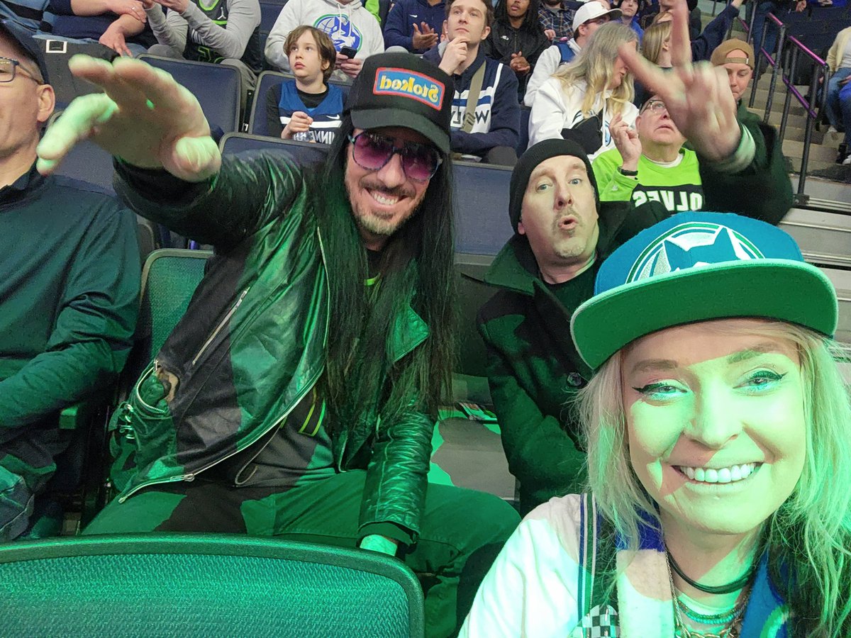 eastSideRat88's tweet photo. #packpix https://t.co/ljhDxHOQDO