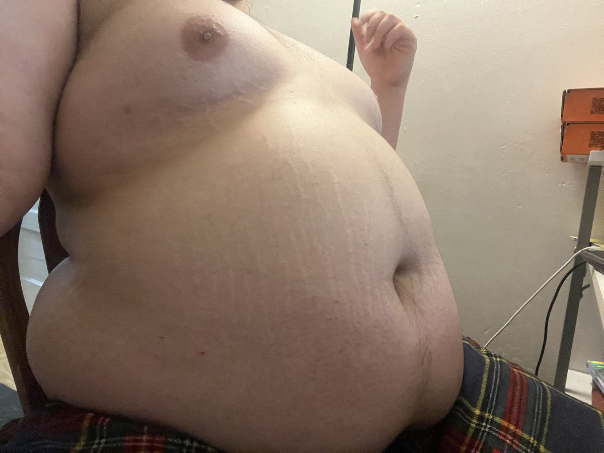 FatDaddyHog's tweet photo. Couldn’t suck in this cream filled gut if I tried! It’s too damn full and tight! https://t.co/W7NAukcQeP