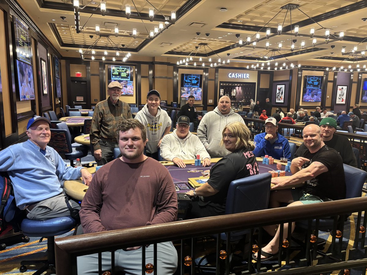 PokerCincinnati's tweet photo. Event #2 Icebreaker 100K Final Table. https://t.co/xT0z8G5LvU
