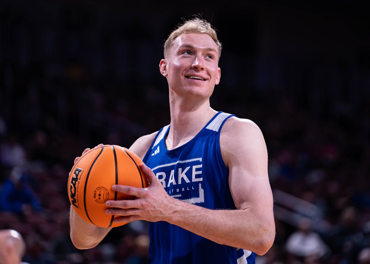 Drake Basketball tweet media