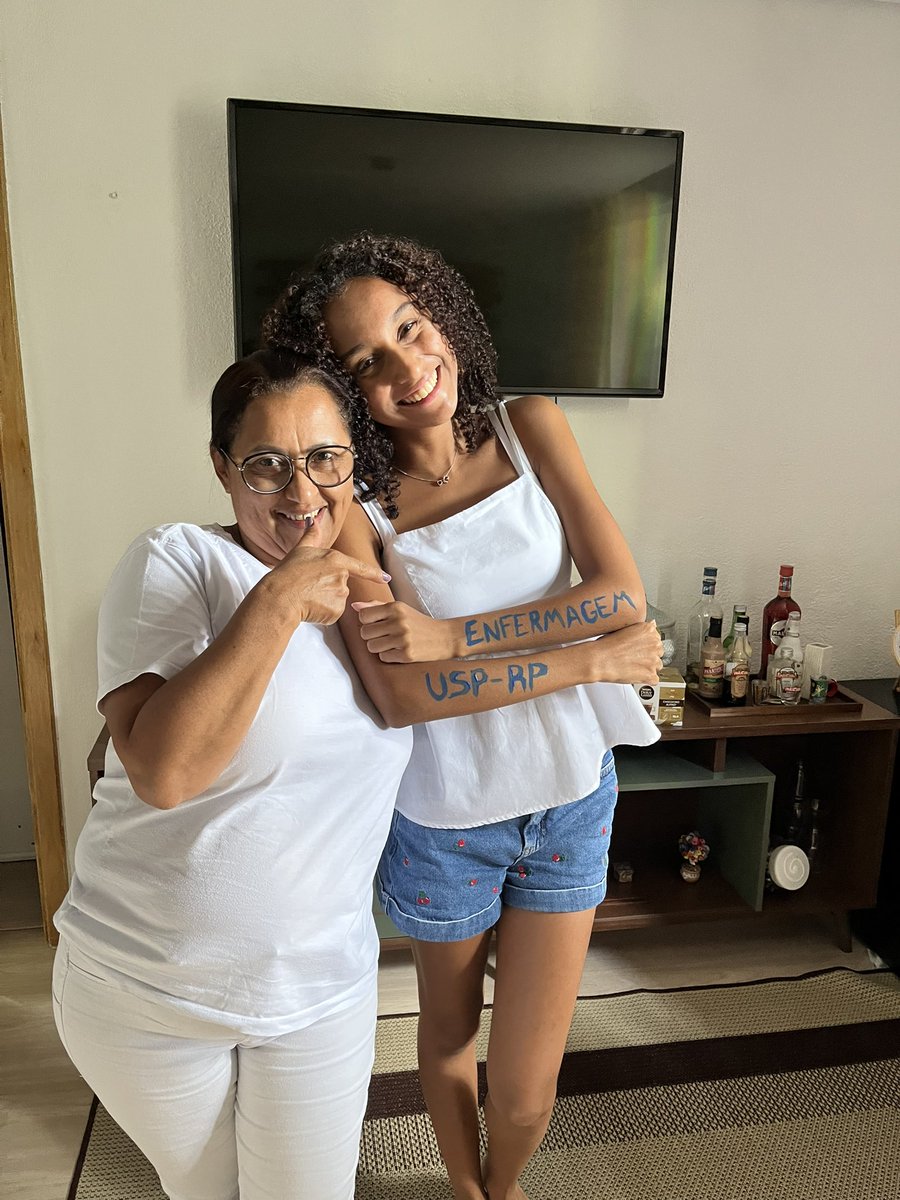𝜗𝜚 Gabriela ⚕️ tweet media