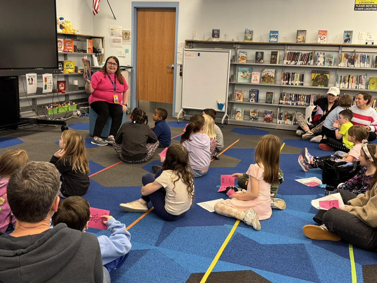 alissa_stoever's tweet photo. Family Math Night “added up” to be a “total” success!! #WeAreChappaqua https://t.co/D2ELwUm79v