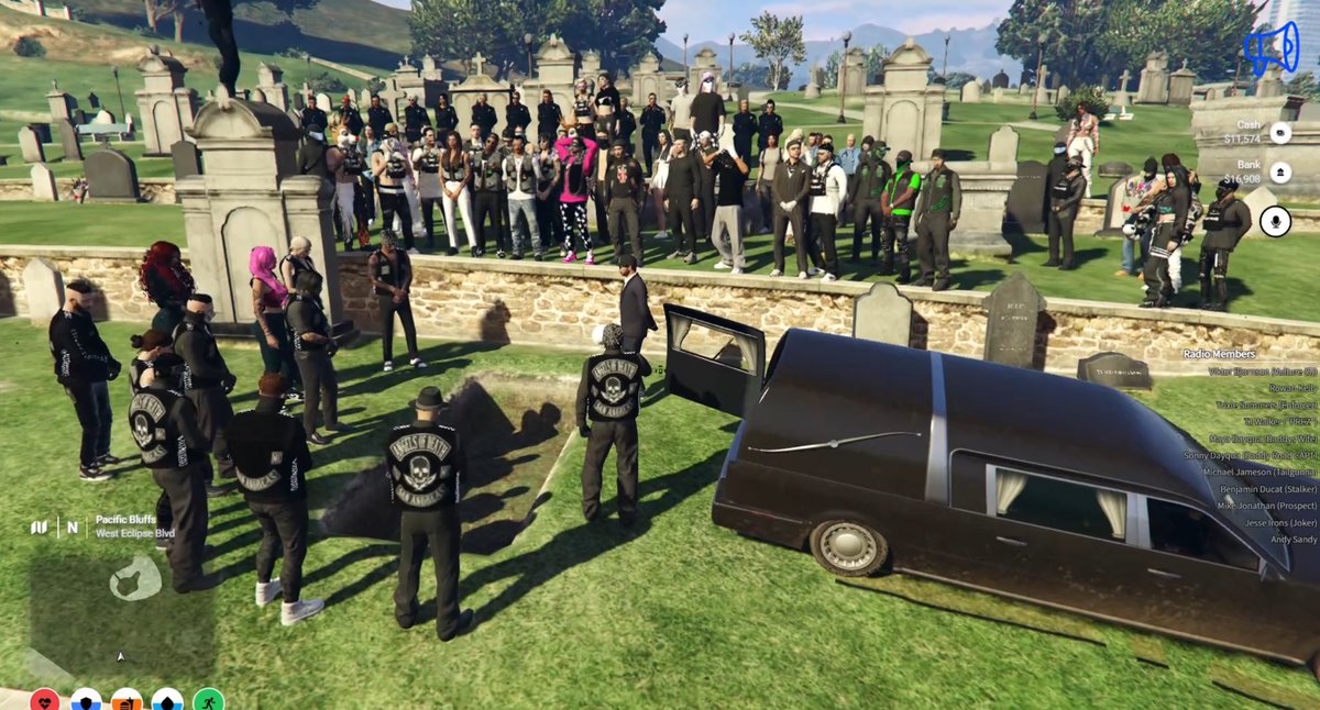 TheKingdomkpr's tweet photo. One of our members of my RP MC Ace passed away this morning. Today our whole city showed up to memorialize him. This is what the community has done and all the hearts he touched. The man was good man with a good soul. Rest easy and fly high 🕊️ AFFA https://t.co/uWKRpkp9VG