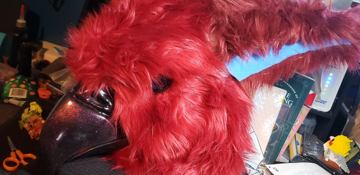 StarlightWeasel's tweet photo. Taming bird fluff today

#fursuitmaker https://t.co/BC8GhlaBAR