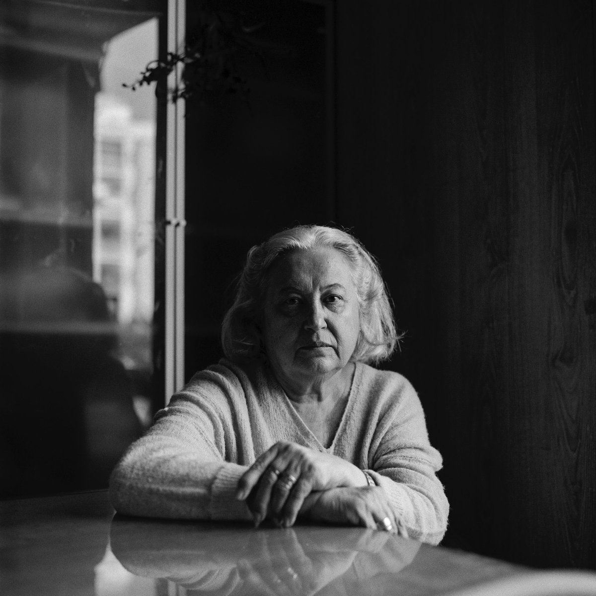 DÍA TRISTE

Lamentamos el fallecimiento de la fotógrafa Anna Turbau, a los 76 años, una de las pioneras del fotoperiodismo en España.

Siempre nos quedará su obra.

📷 Estela de Castro