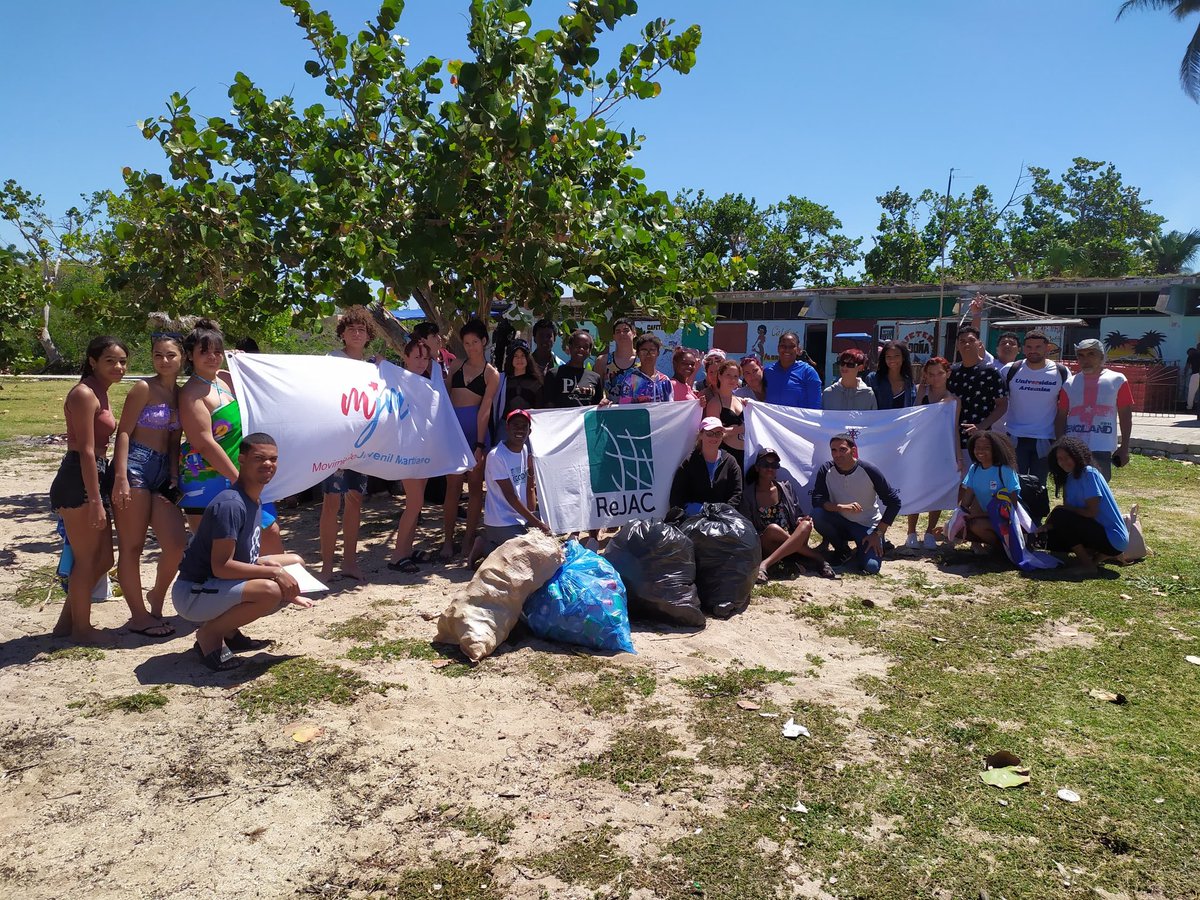 MezquiaDai22204's tweet photo. Realiza las #BTJ y #ReJAC saneamiento ambiental por la semana Ecológica en la playa del salado del Municipio de #Caimito donde se recocieron a jóvenes y instituciones que contribuyen al cuidado del Medio ambiente
#BTJ60
#18ReJAC https://t.co/tCRoJybaVz