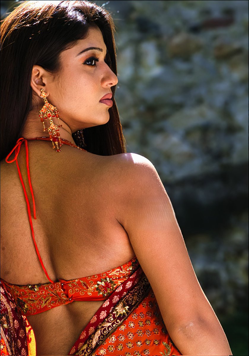 nayanfanss's tweet photo. Real ORIGINAL GANGSTER π₯
#OGNayan | #Nayanthara | #Nayan https://t.co/VMEQNbn1I2