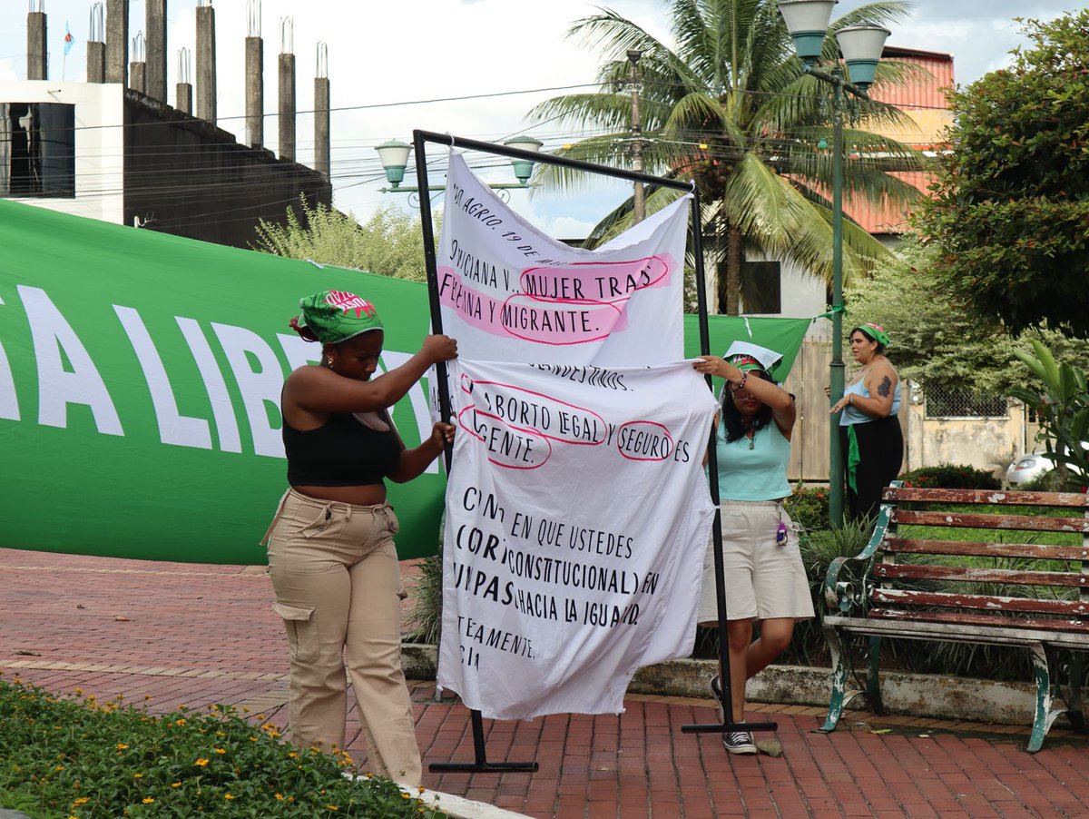 #168CartasPorElAborto, 168 historias, 168 voces, una <a href="/CorteConstEcu/">Corte Constitucional</a> #CorteEnDeuda lean y escuchen las voces de las mujeres, hombres y personas no binarias. El delito de aborto solo genera clandestinidad y riesgo <a href="/Alozpra/">Alí Lozada Prado</a> <a href="/AndradeqKarla/">Karla Andrade Q</a> <a href="/xacardenas/">alejandra cárdenas reyes.</a> #ClaudiaSalgado #JoseTeran