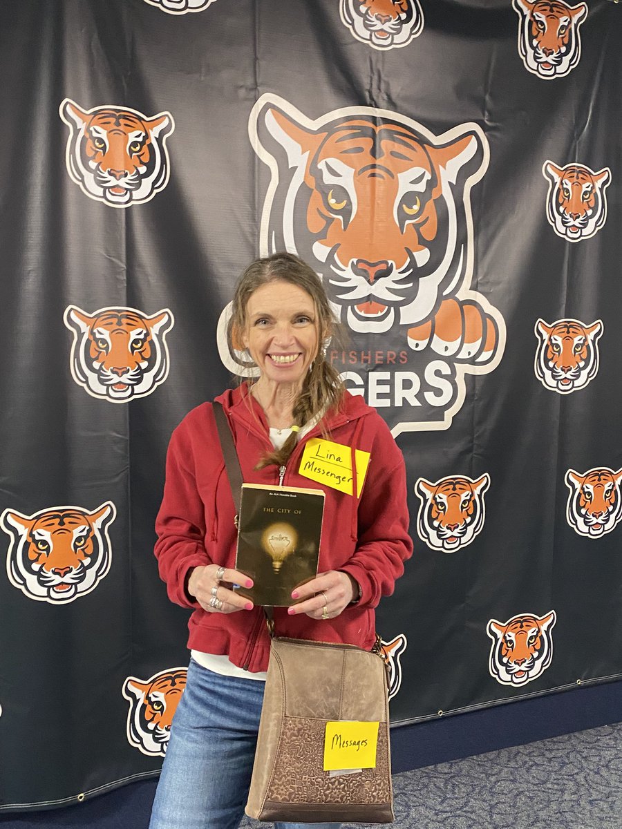 Kristina Sanders tweet media