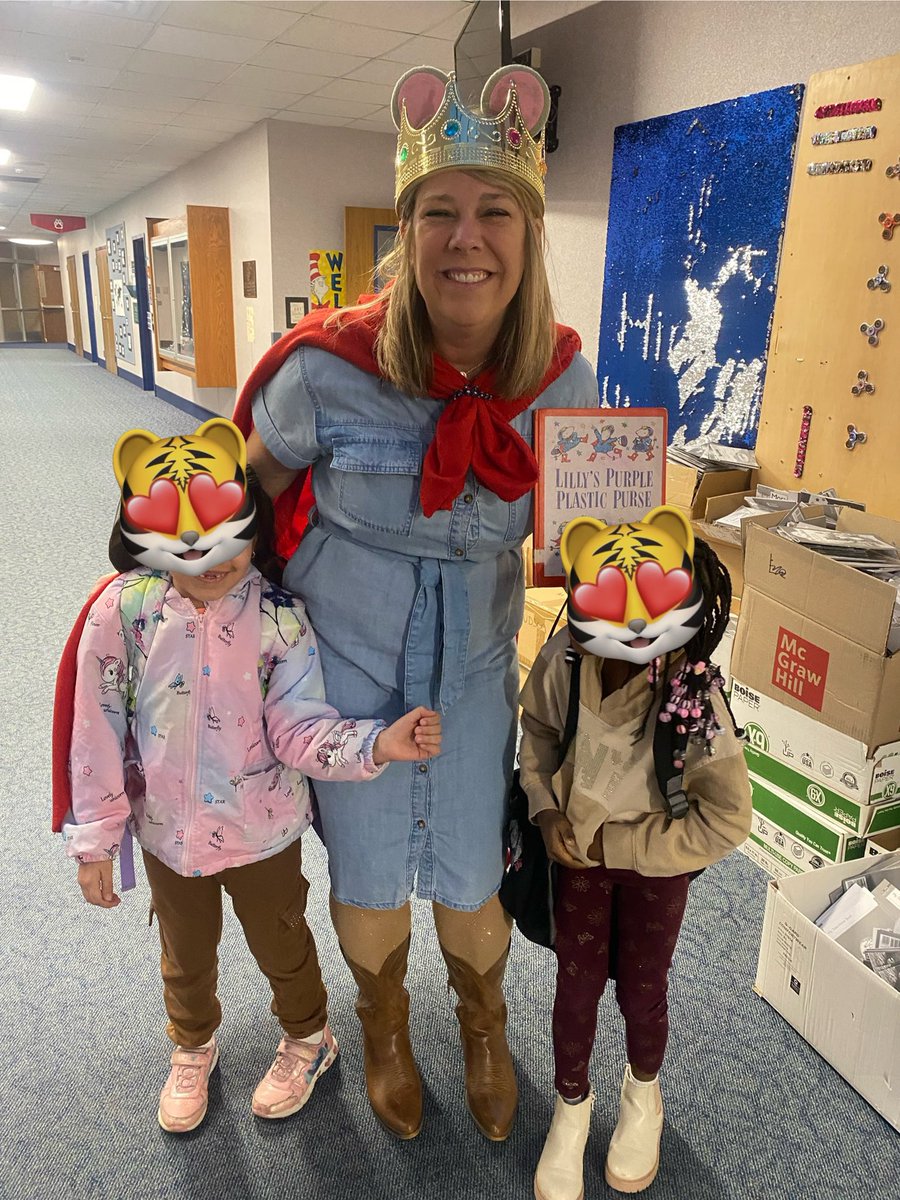 Kristina Sanders tweet media