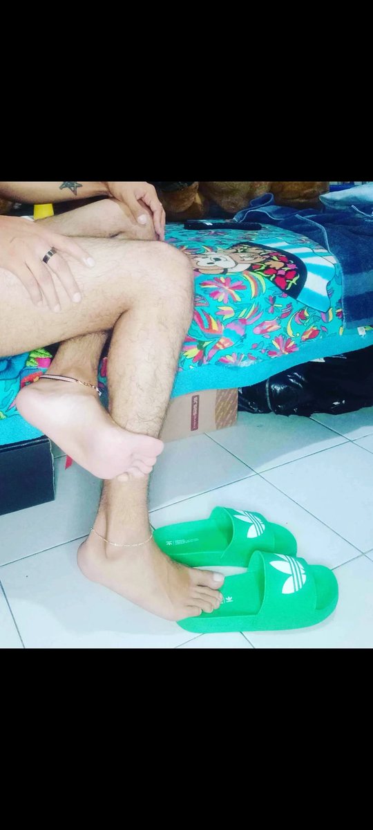 #pies #piesmasculinos #piesbonitos 👣🤤😍🤭👣👣🤭