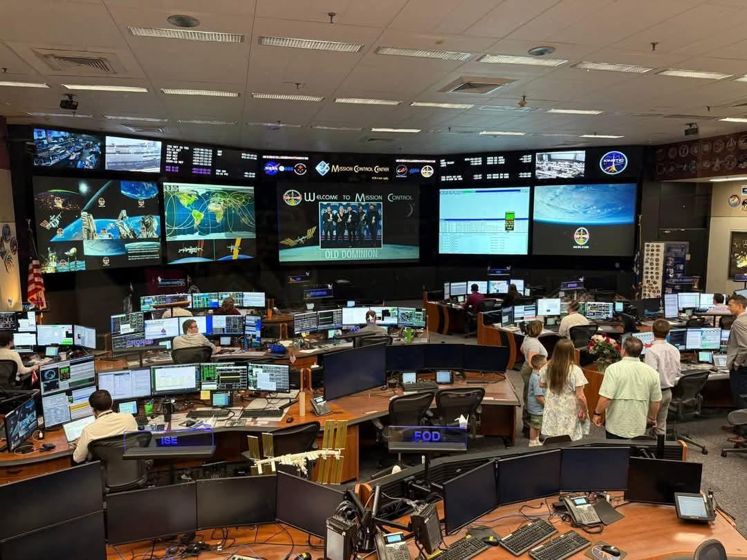 olddominionfan's tweet image. Hello, mission control...🚀
#olddominion #odarmy #missioncontrol 
📸: lhjackson