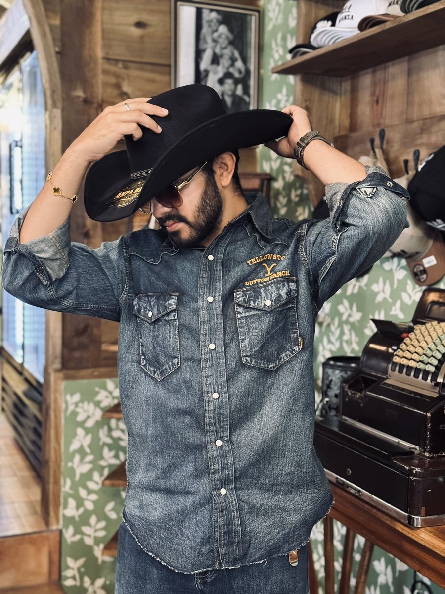 No me queda mal el look… 🤠