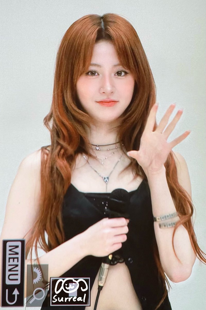 250320 🥲

#르세라핌 #허윤진 
#LE_SSERAFIM #HUHYUNJIN