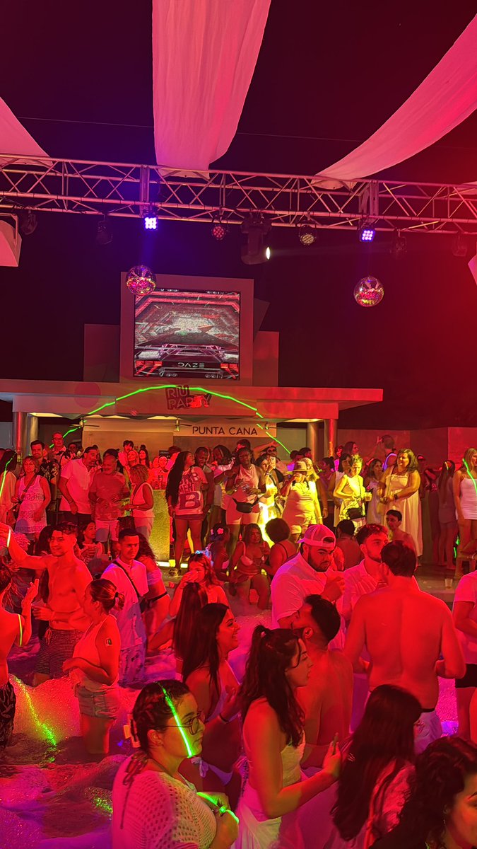 No burner in sight 

#SHRINK