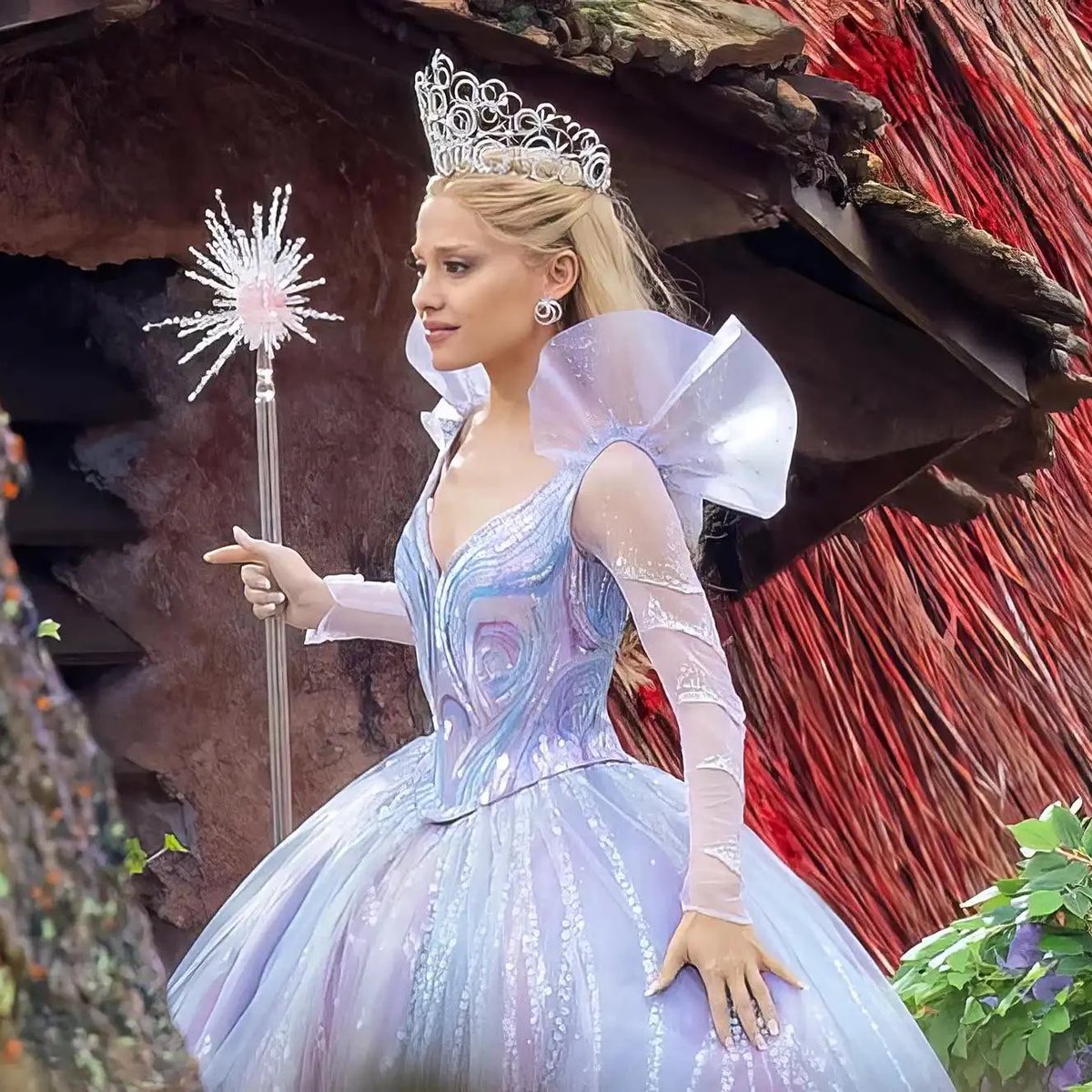 Wicked :for goodでグリンダはこのドレスを着るから、今年はアリちゃん