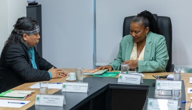 🛑 Em Destaque: 'Vamos unir forças para fazer fortalecer a cultura de todo o Brasil', diz escritor Daniel Munduruku

🌐 Leia a matéria completa em nosso site: portalmulheramazonica.com.br/site/noticia/-…