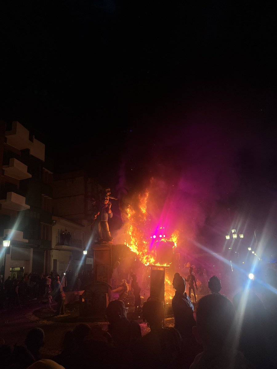 candelet7's tweet photo. hasta el año que viene 🥹❤️‍🔥 https://t.co/1QFUyLlMq6