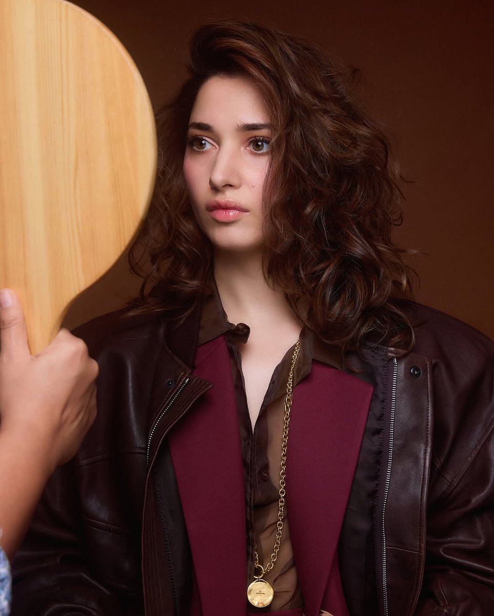 OnlyHeroines's tweet photo. Tamannaah Bhatia 😘✨ https://t.co/a9yix0zROP