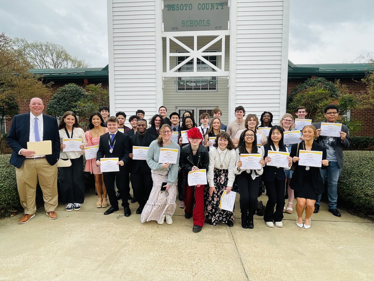 Students who have earned a 30 or higher on the ACT were recognized at today’s school board meeting. Congratulations! #GDTBAJ