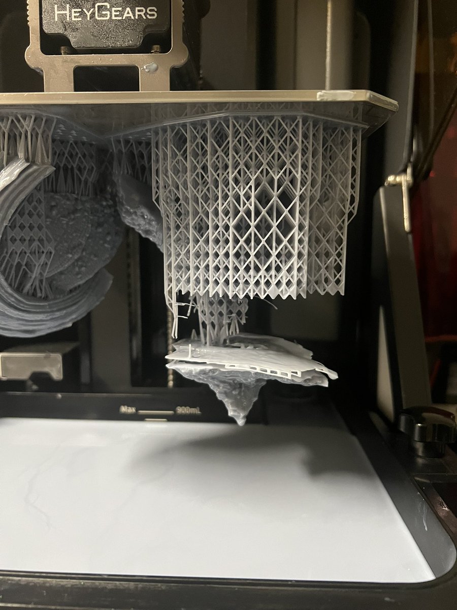 HeWhoDuels's tweet image. Reminded that #printfail does happen. Nothings perfect. Learn and #keepmovingforward.