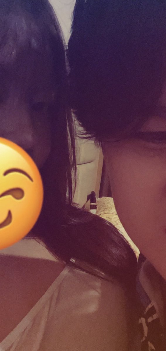 โปรดเธอรอฉันก่อน
ฉันยังไม่ได้ยอม
ให้รู้เอาไว้ว่ารักเธอมากน้า
ถึงฉันอาจจะล่าช้า