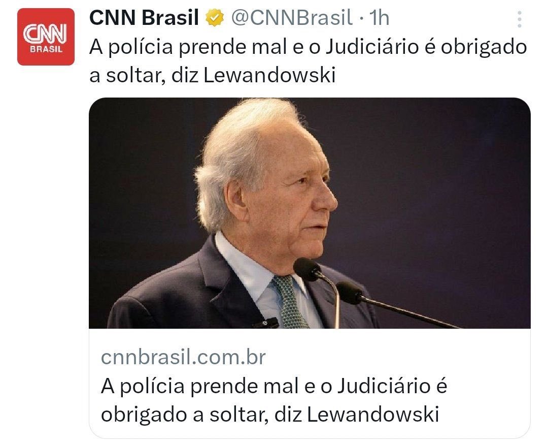 MarceloRoMonte's tweet photo. Há no Rio um processo em que o criminoso já foi preso em flagrante 84 vezes (vou repetir: 84 VEZES) por furto de celular.

A cada prisão ele é levado para a tal da audiência de custódia - cujo grande “patrono” foi essa melancólica figura que se vê na imagem abaixo - e colocado novamente em liberdade. 

Retorna então (atenção) PARA O MESMO LOCAL para continuar furtando.

Imagine como se sentem os policiais que já prenderam dezenas de vezes esse mesmo larápio ao ler uma declaração como essa do ministro…

Me engana que eu gosto, Excelência! 🤡