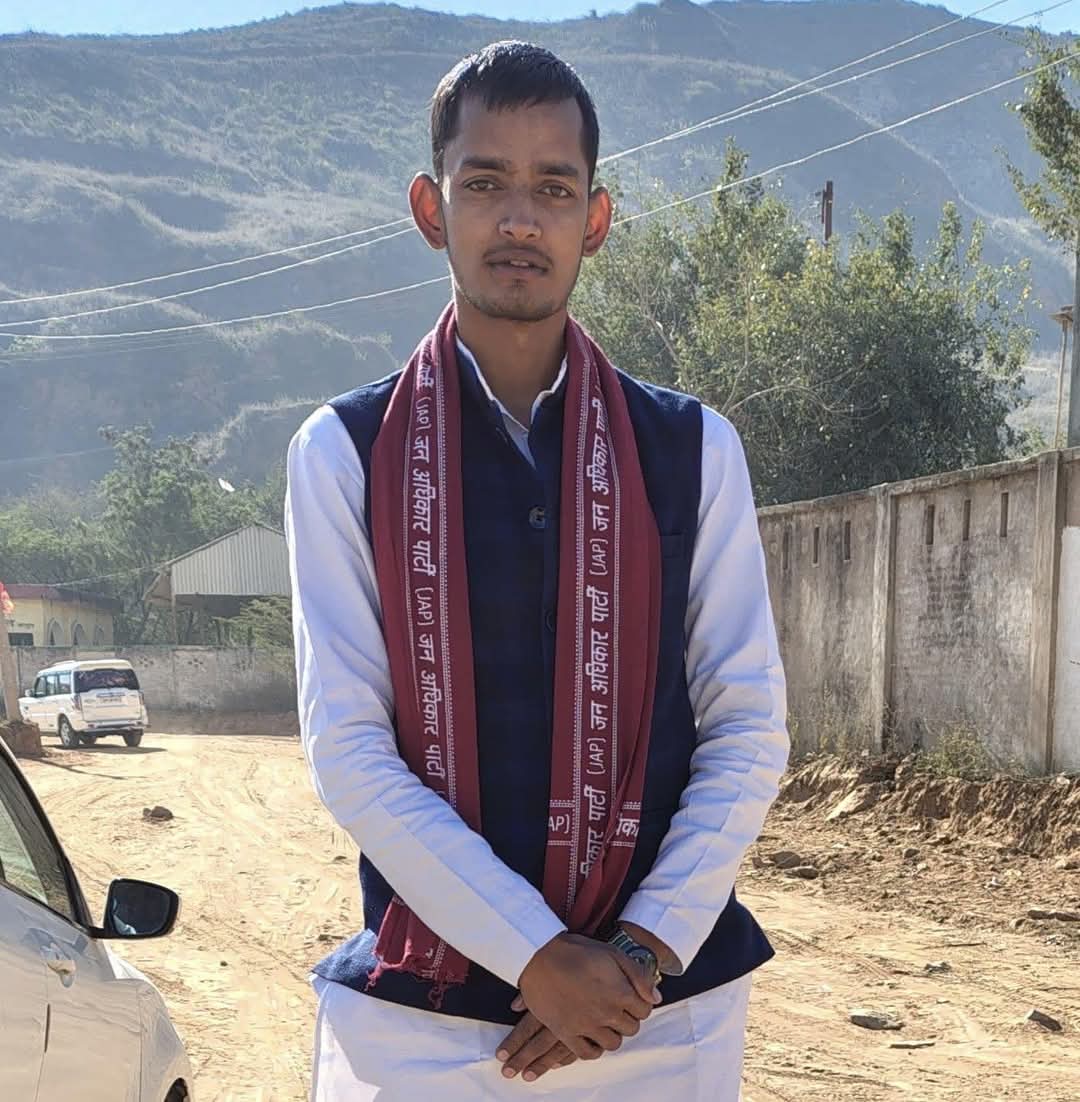 abhi_maurya308's tweet photo. साथियो आज मेरा जन्मदिन है 🎂
आप लोगो से आशीर्वाद की कामना करते हैं 🙏🏻🥰
#Haapybirthday #abhishek_jap https://t.co/3MStHFCWhZ