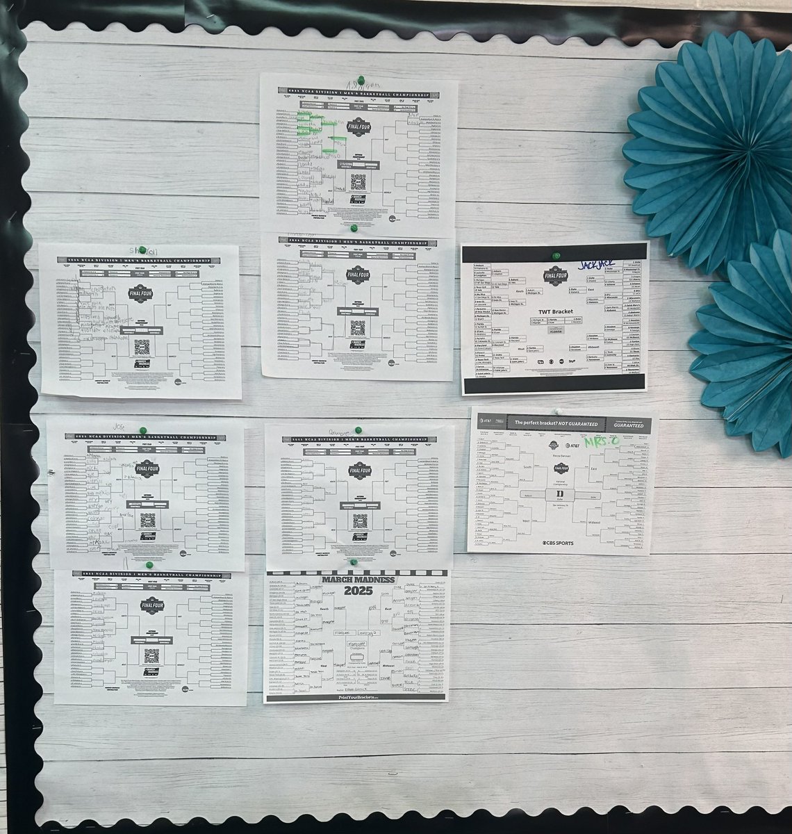Collaborated with our P2P students to explore all things March Madness and put together our brackets using Bracketology #Novi4All #Peer2Peer
