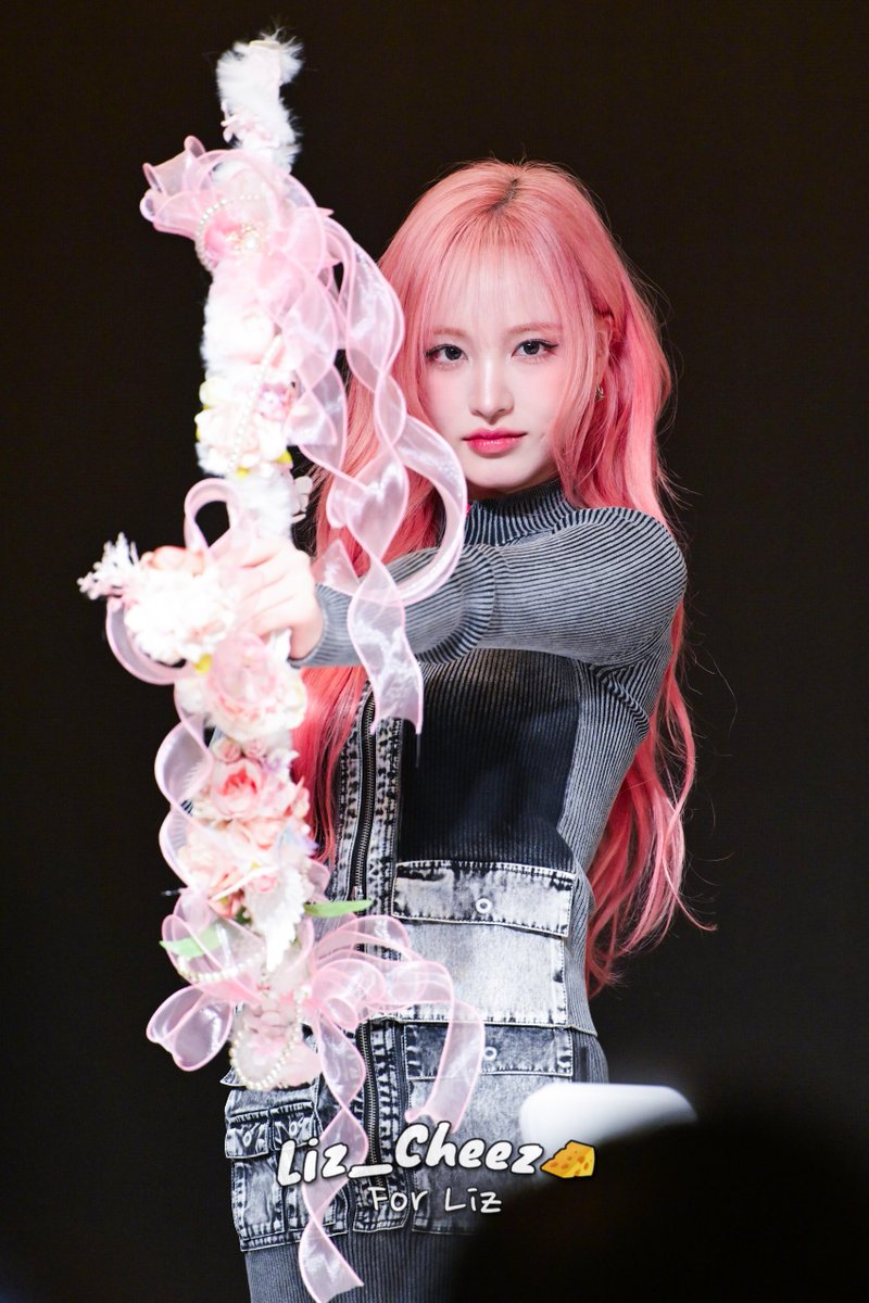 liz_cheez's tweet photo. 🐱250320 프리뷰④

👼🏻🏹💘

#IVE #아이브 #LIZ #리즈 #リズ @IVE_twt https://t.co/SlZV7t48PV