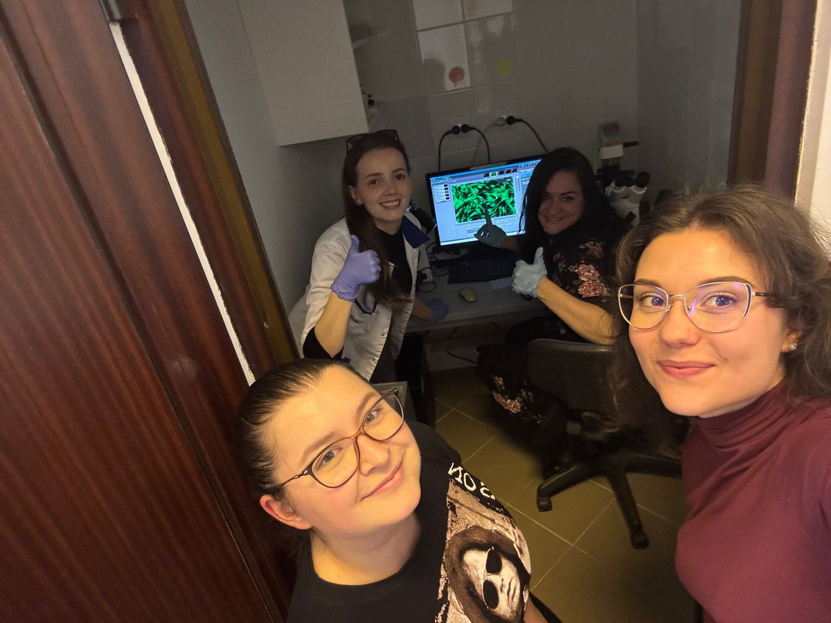 eBio_Hub's tweet photo. We recently conducted Fluorescence Microscopy Training, equipping eBio-Hub PhD students with key skills to enhance their research. Stay tuned for more sessions!
#ebiohub #innovation #OpenScience #research #HorizonEU
@European Research Executive Agency (REA) https://t.co/ITw95d6cai