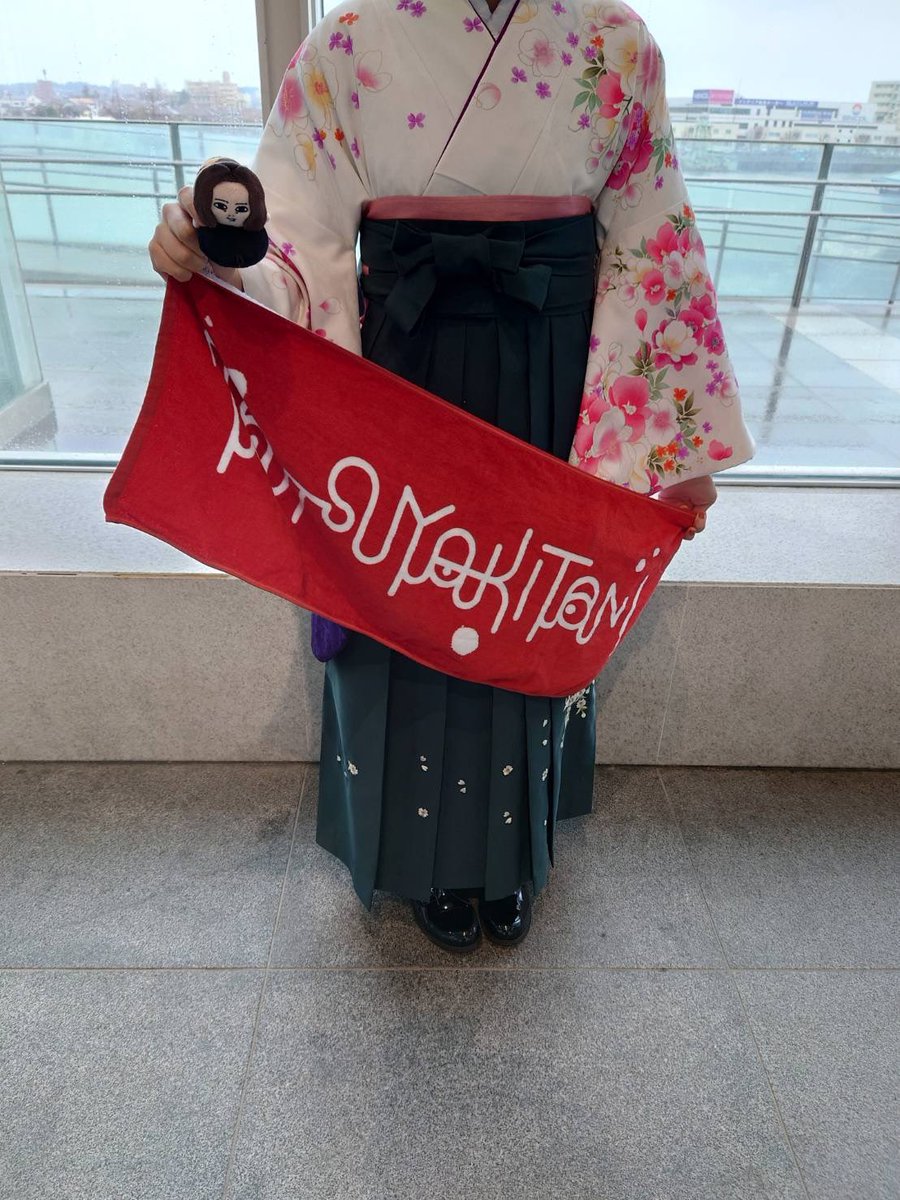 comecomay's tweet photo. 卒業式でした
お疲れ様でした https://t.co/l48LXCO46b